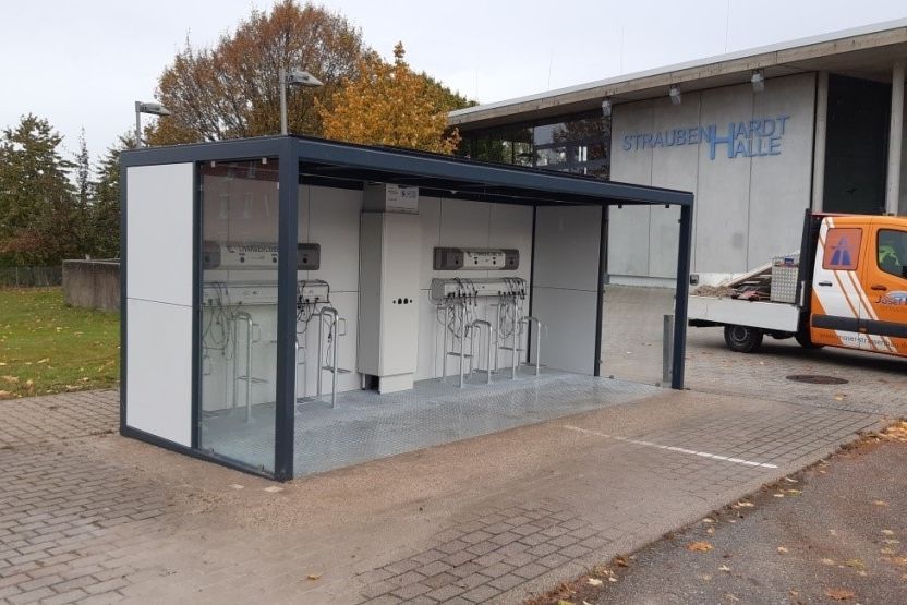 Der sogenannte „Charger Cube“ am Pflugweg bei der Straubenhardthalle, Conweiler.