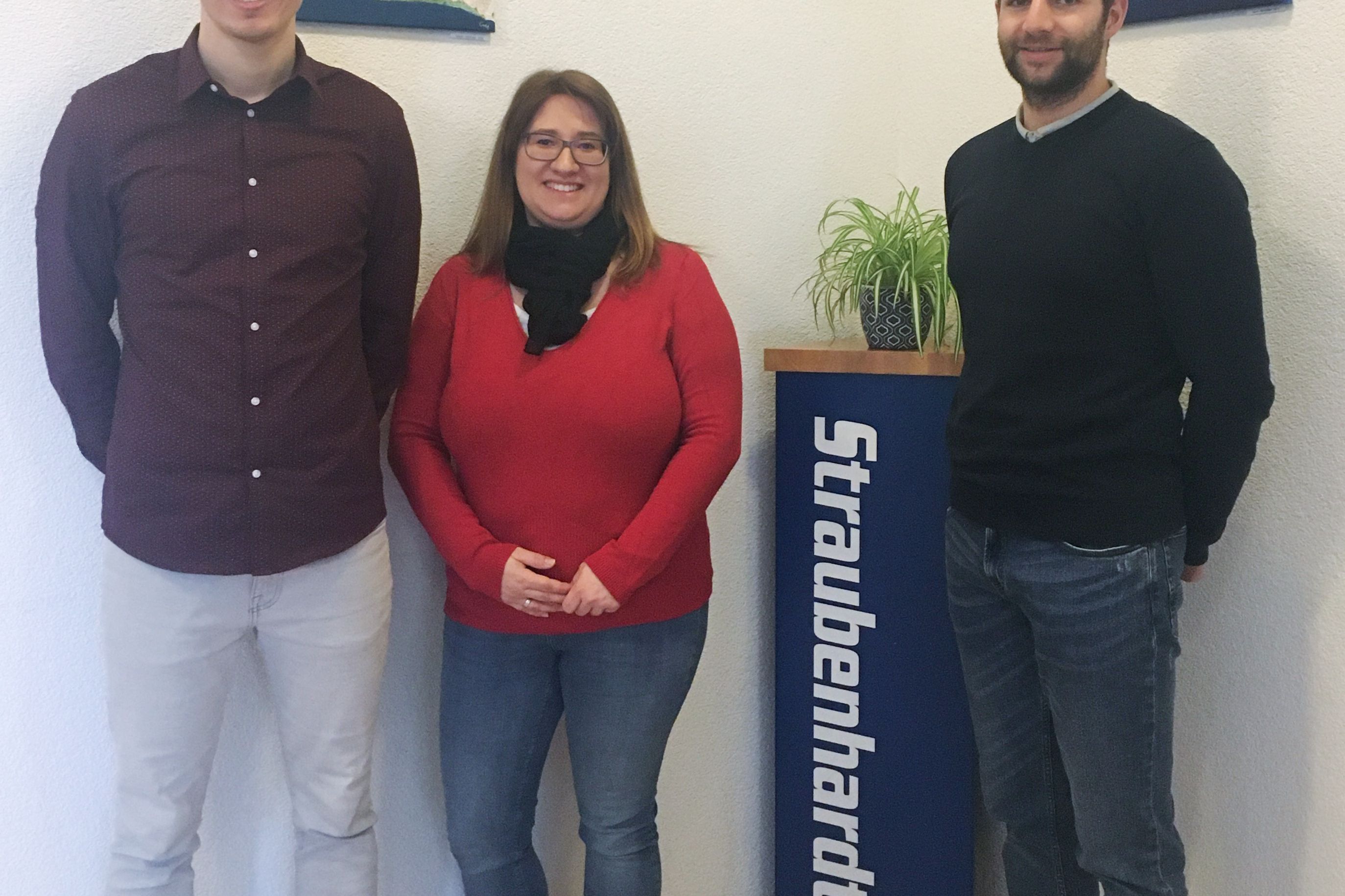 Von links: Rouven Rudisile (Abteilungsleiter Kinder, Jugend & Familie), Stephanie Gerstung und Benedikt Lorsch (Abteilungsleiter Personal und Organisation).