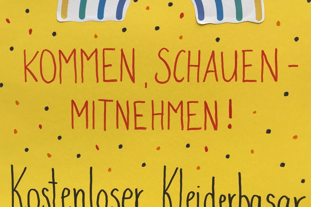 Kleiderbasar der Kita Villa Regenbogen