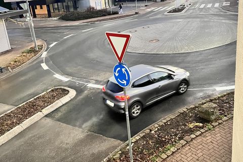 Der Kreisel in Schwann ist wieder frei.