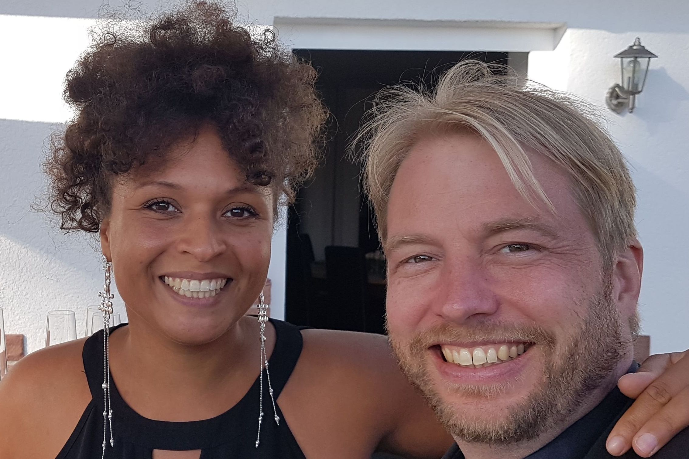 Jessica Houston und Rüdiger Wolf treten am 25. April in der Villa Kling auf.