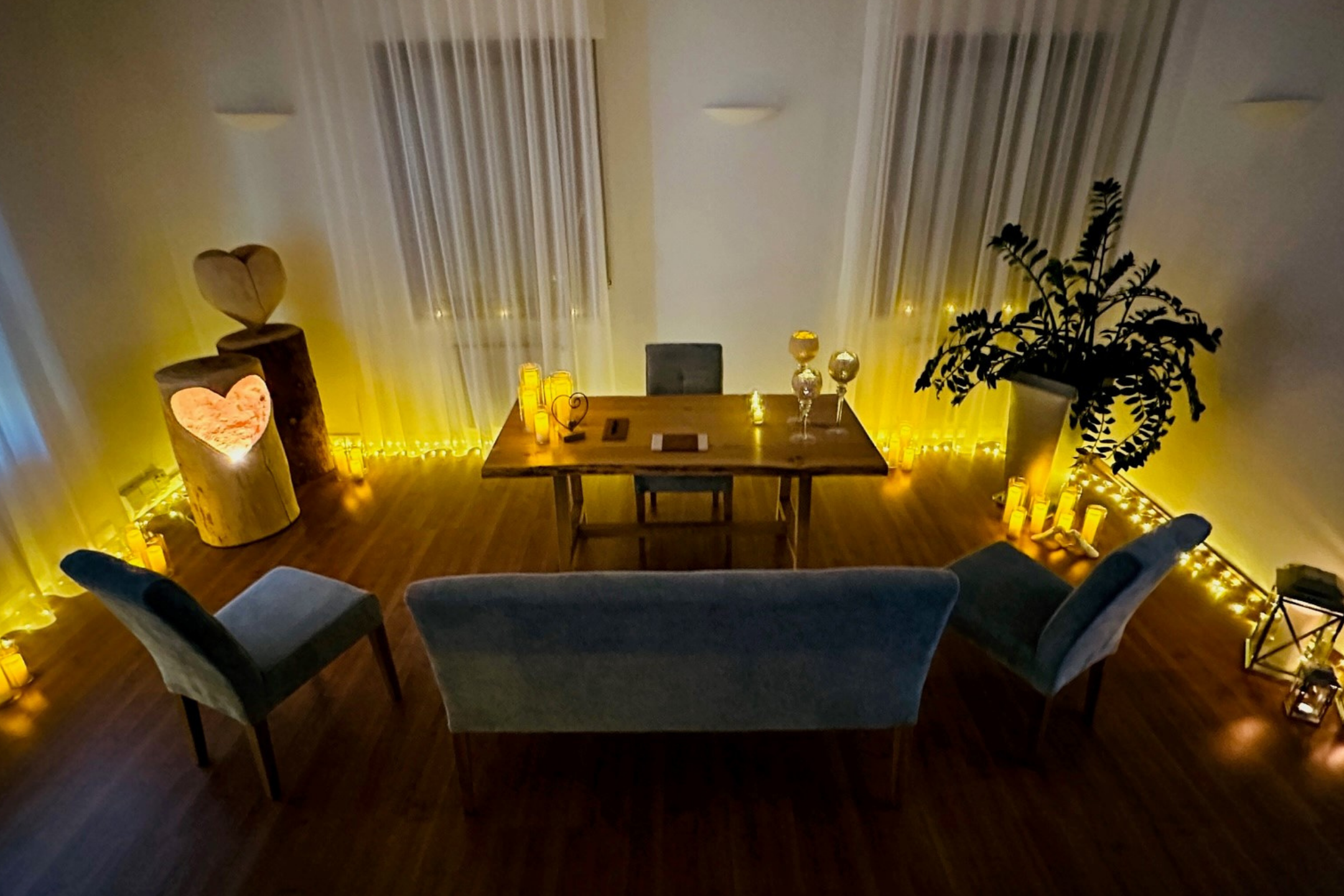 Im Dezember und Januar können Sie sich im Kerzenlicht trauen lassen.