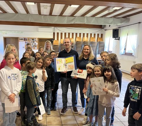 Die Kinder beim musikalischen Workshop vom Förderverein des Musikvereins Feldrennach.