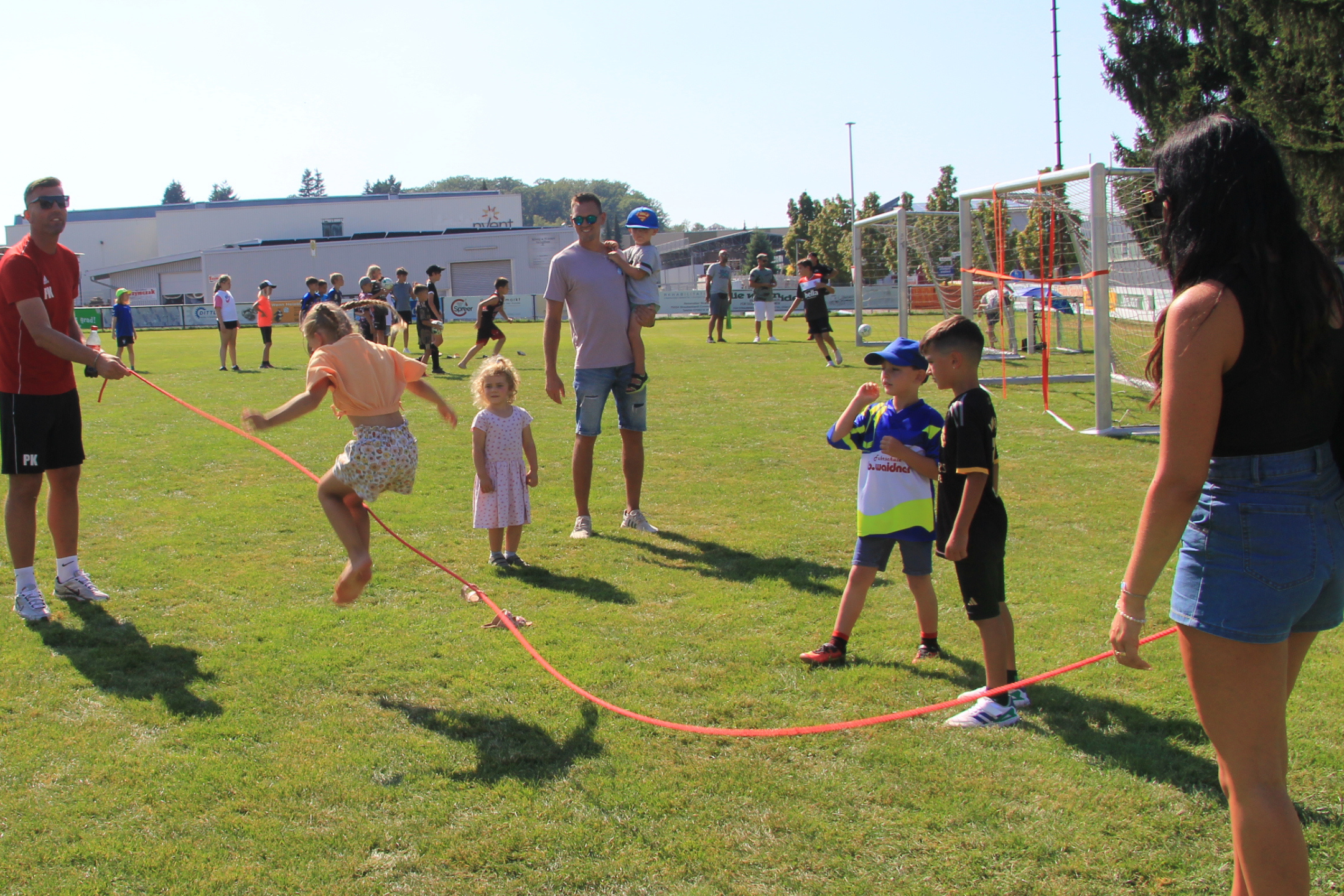 Straubenhardt spielt in Feldrennach