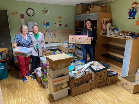 Das Team der Kernzeit packt kräftig mit an