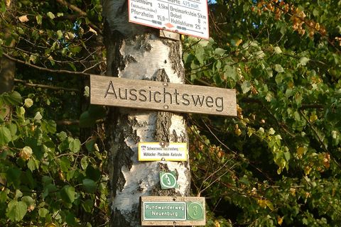 Der Westweg auf Höhe der Schwanner Warte