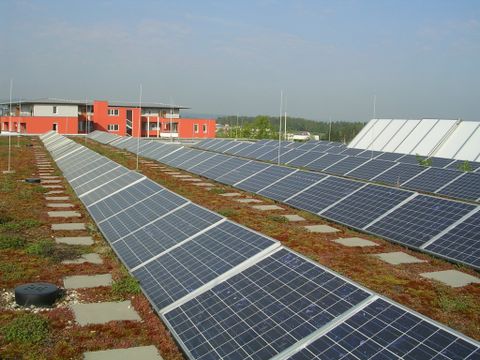 Solaranlage auf dem Gebäudedach