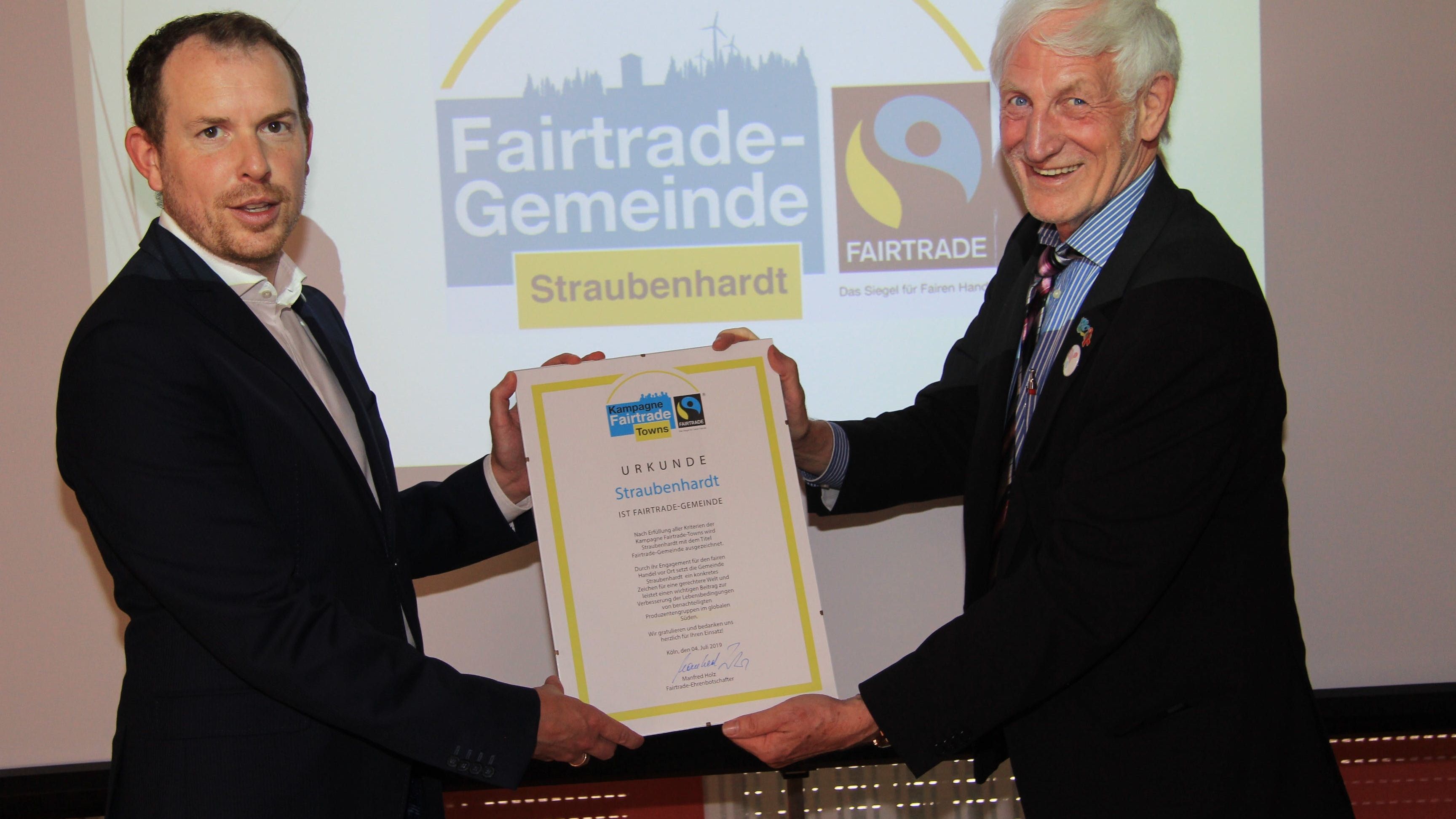 Übergabe Fairtrade Zertifizierung